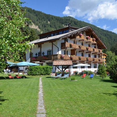 Villa Gemmy Pozza di Fassa Eksteriør billede